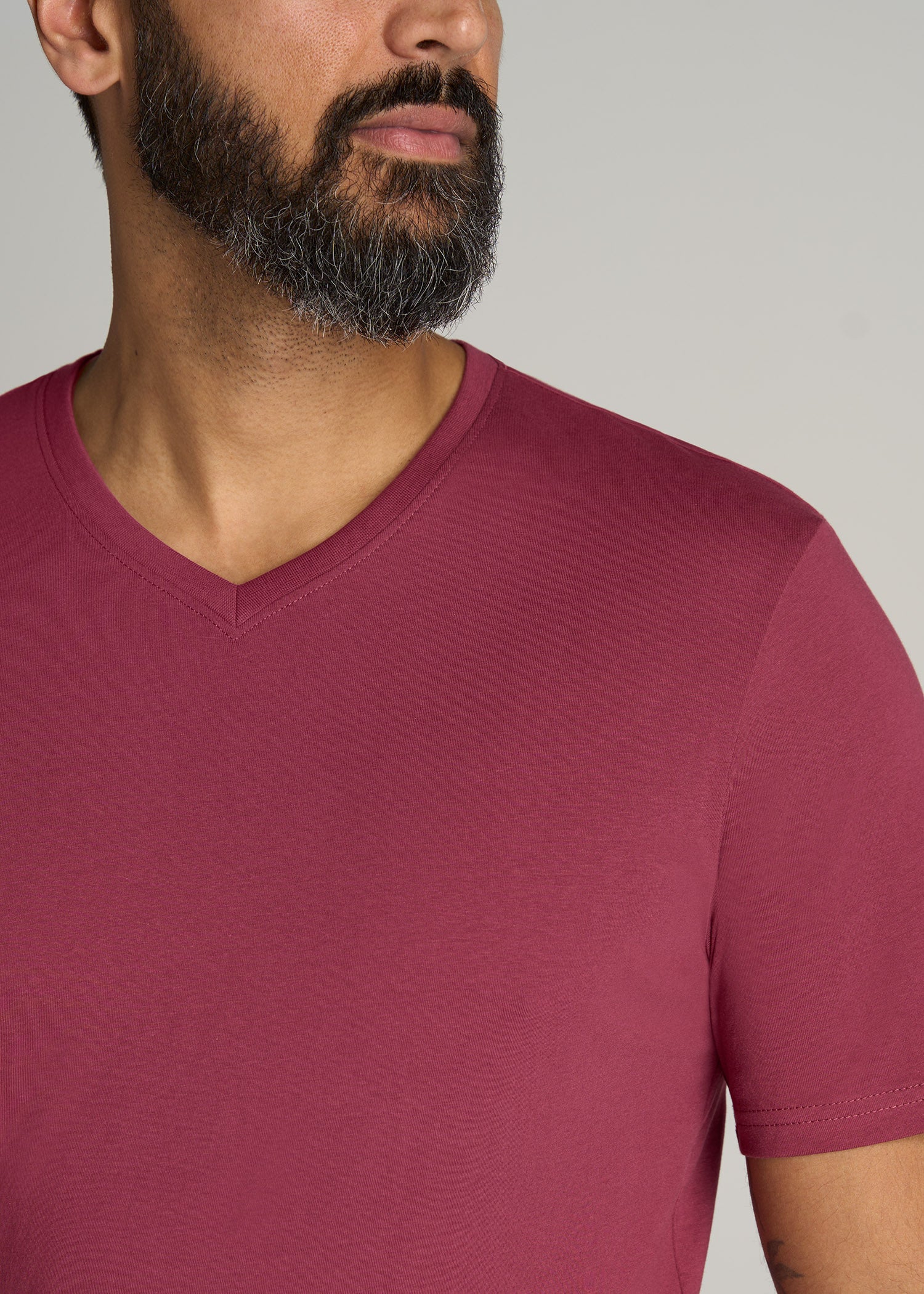 American-Tall-Men-Everyday-REGULAR-FIT-V-Neck-T-Shirt-Garnet-Red-detail