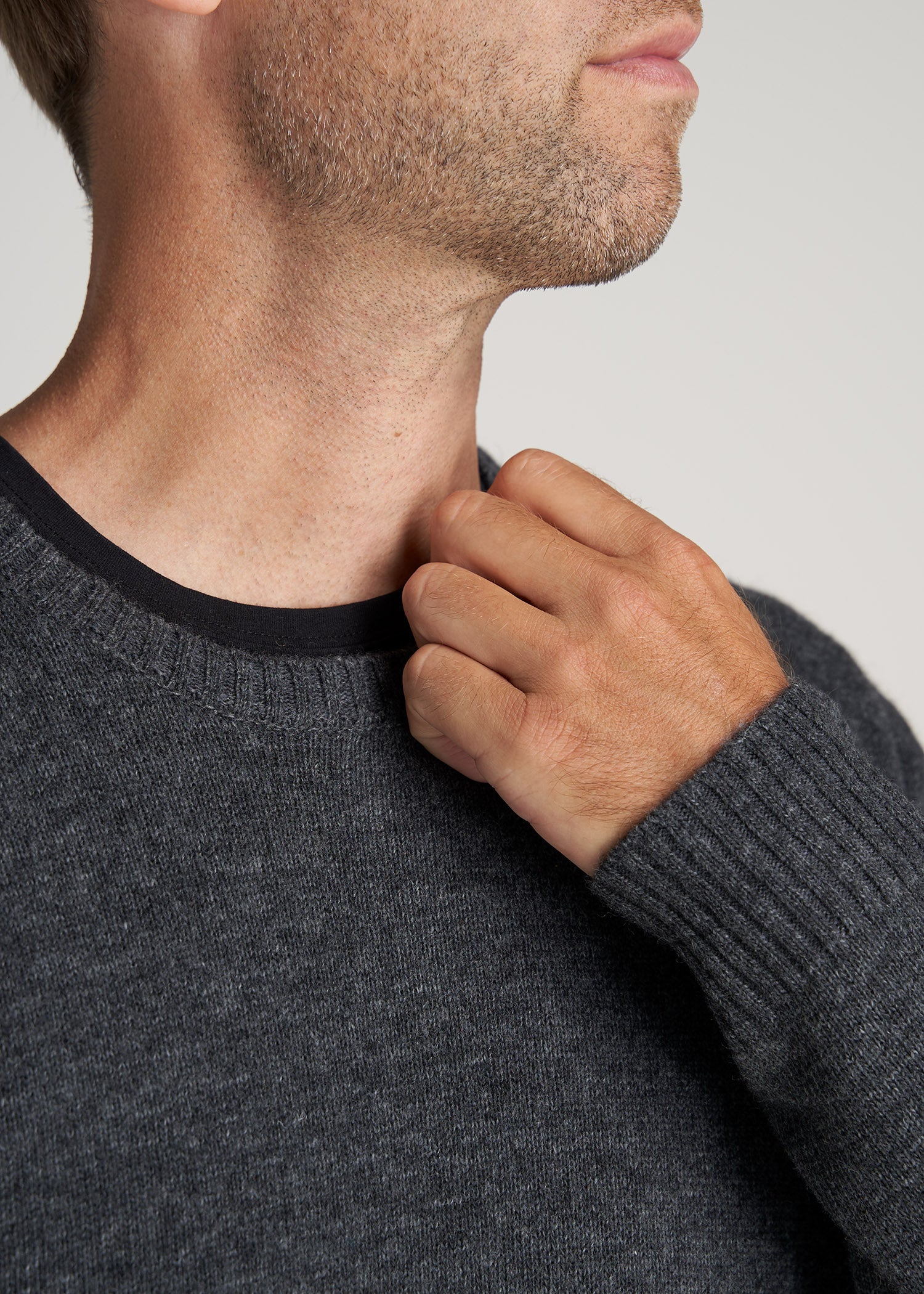 American-Tall-Men-LJ-Wool-Sweater-CharcoalMix-detail