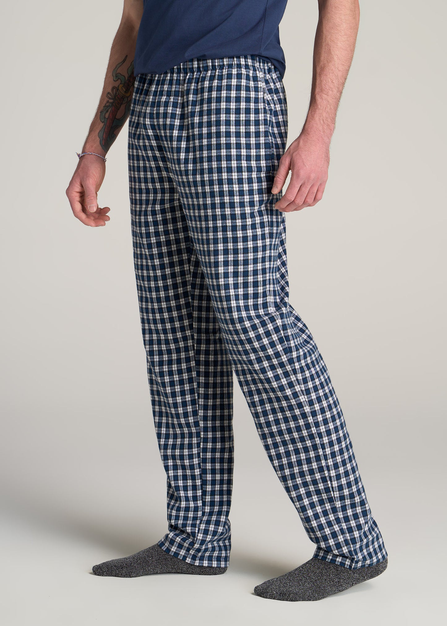 American-Tall-Men-Plaid-Pajama-Pants-Navy-White-Plaid-side