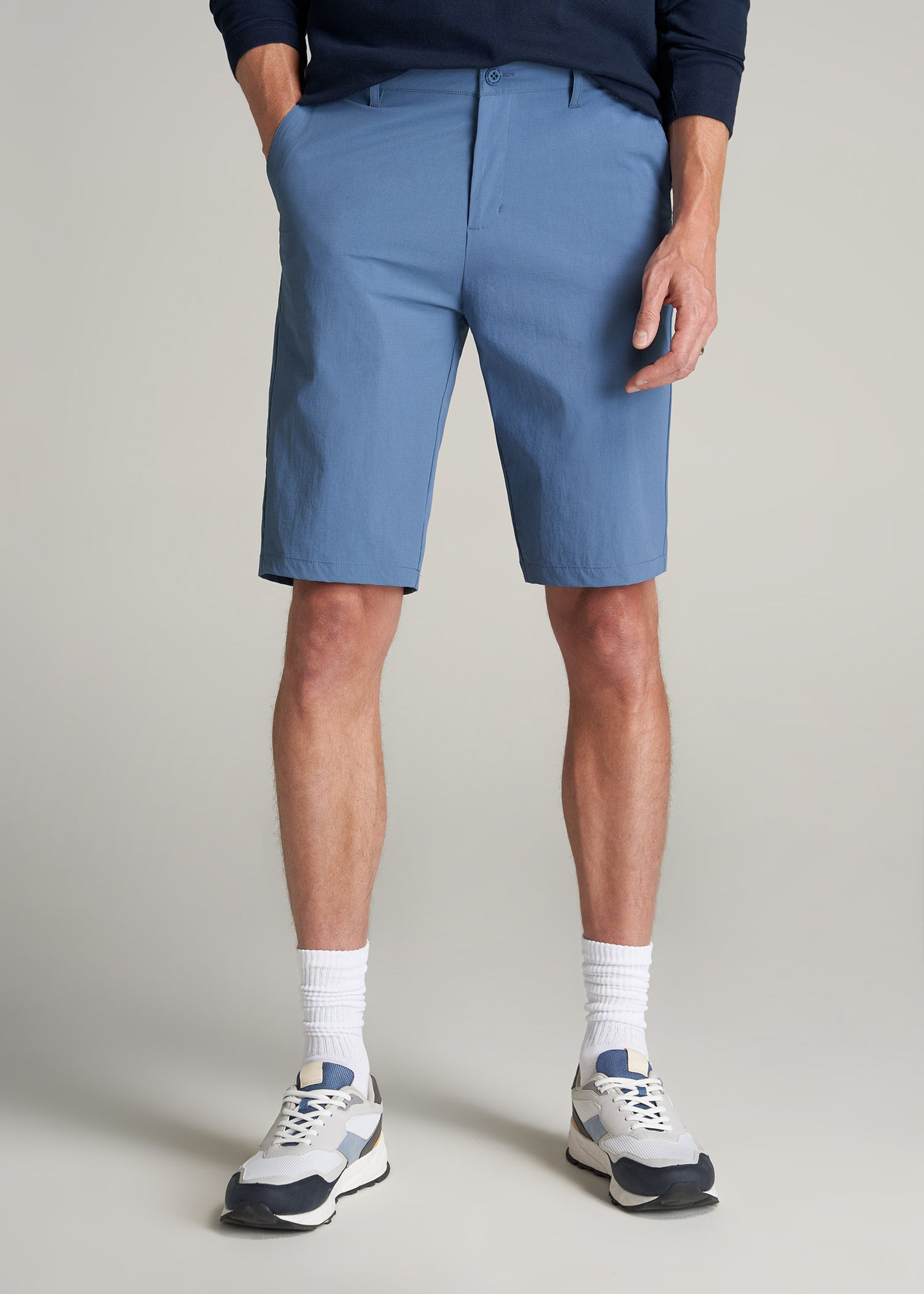    American-Tall-Men-PremiumHybrid-Short-Chambray-front