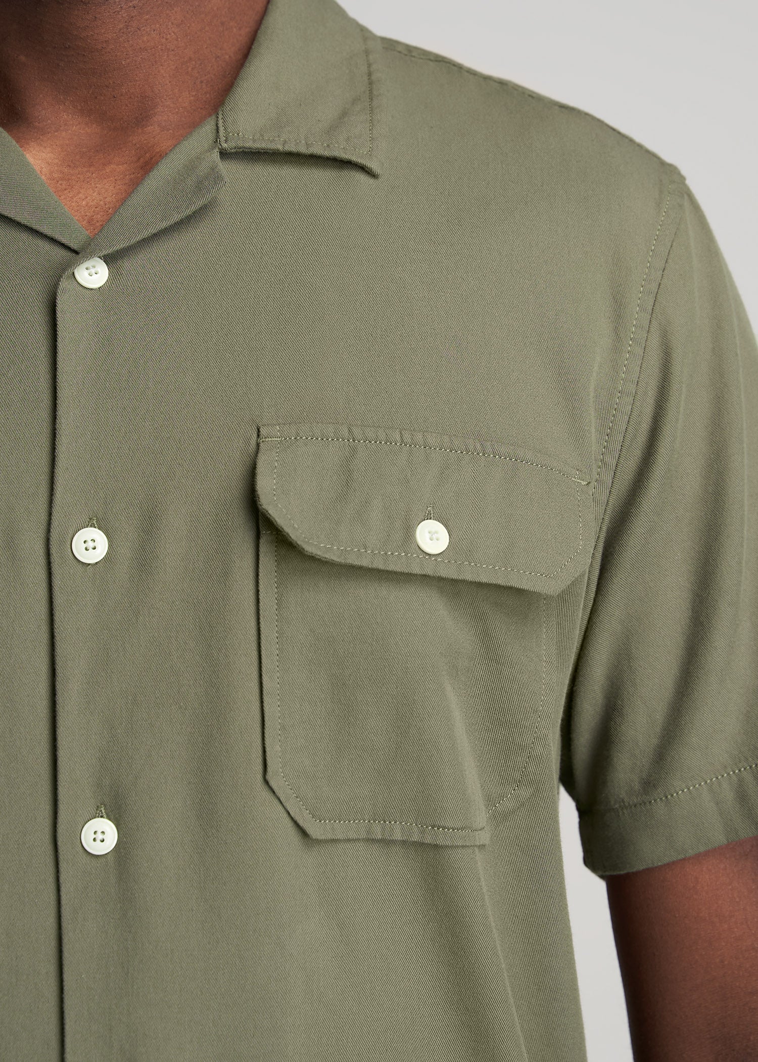    American-Tall-Men-TwoPocket-CampShirt-SurplusGreen-detail
