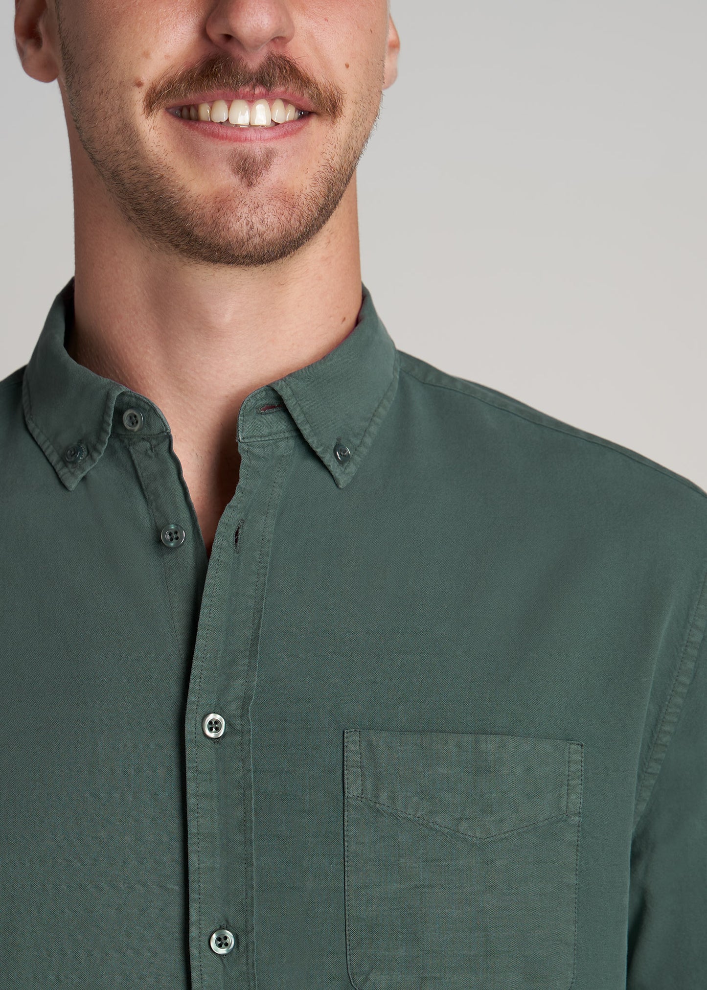    American-Tall-Men-Vintage-Wash-Oxford-Shirt-Timber-Green-detail